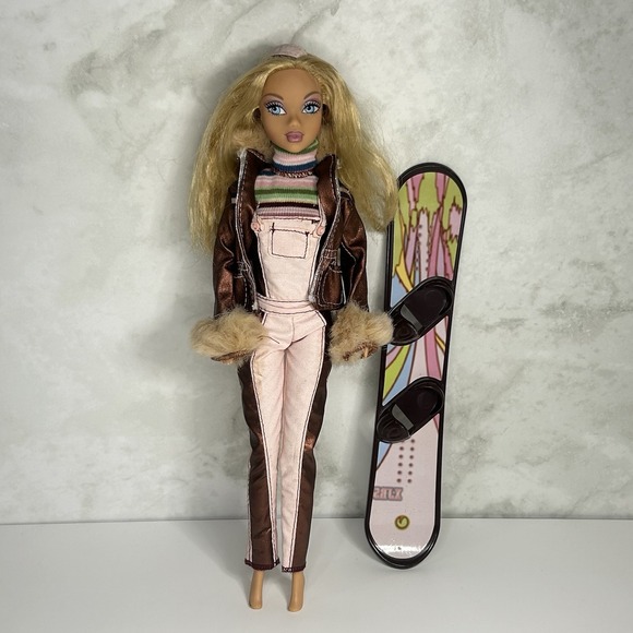 My Scene Chillin Out Kennedy Barbie Fashion Doll With SnowBoard Vintage - Picture 1 of 11